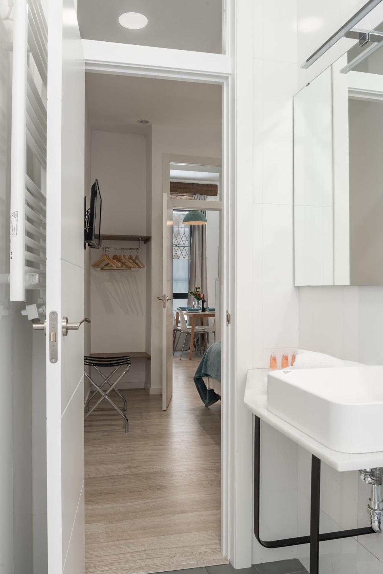 Acanthus Apartment Seville