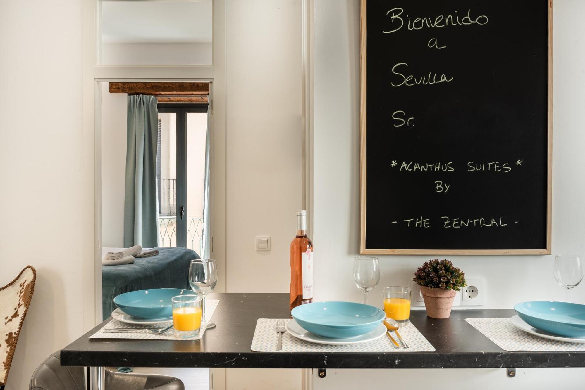 Acanthus Apartment Seville